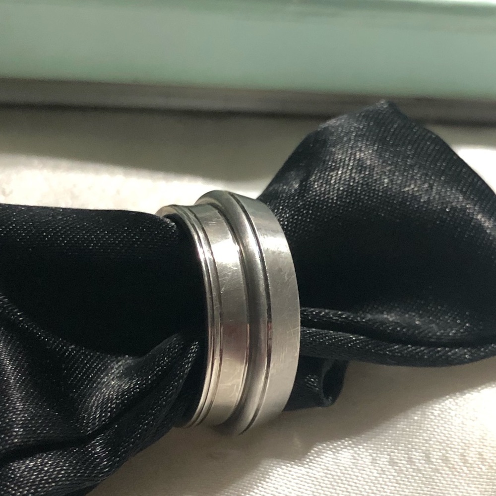 🛑CLEARANCE‼️ Breuning Sterling Silver 5mm width beveled striped band - Picture 4 of 16